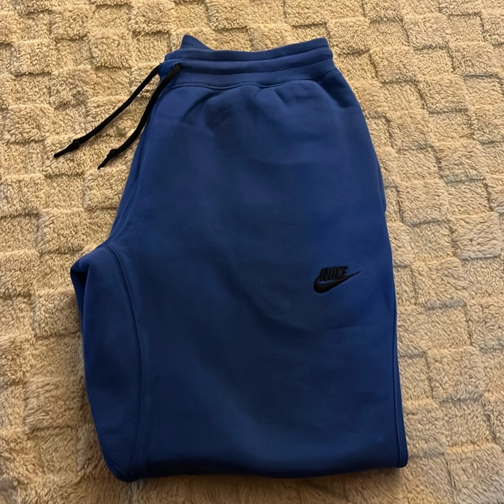 Nike Men’s, XL, Blue.